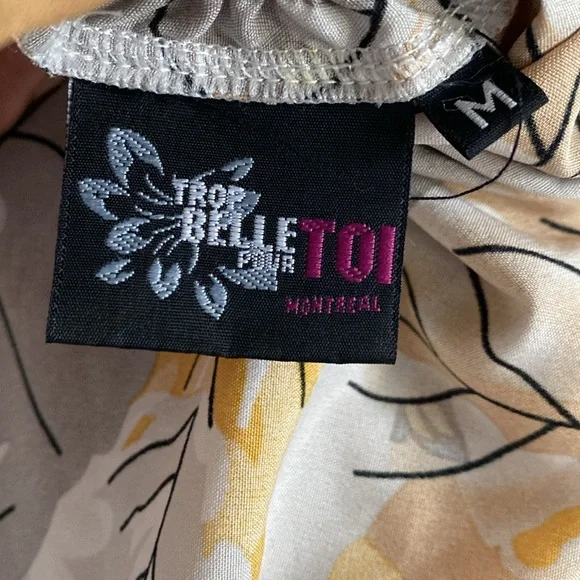 SOLD Cute summer yellow/grey floral mini dress - Picture 3 of 7